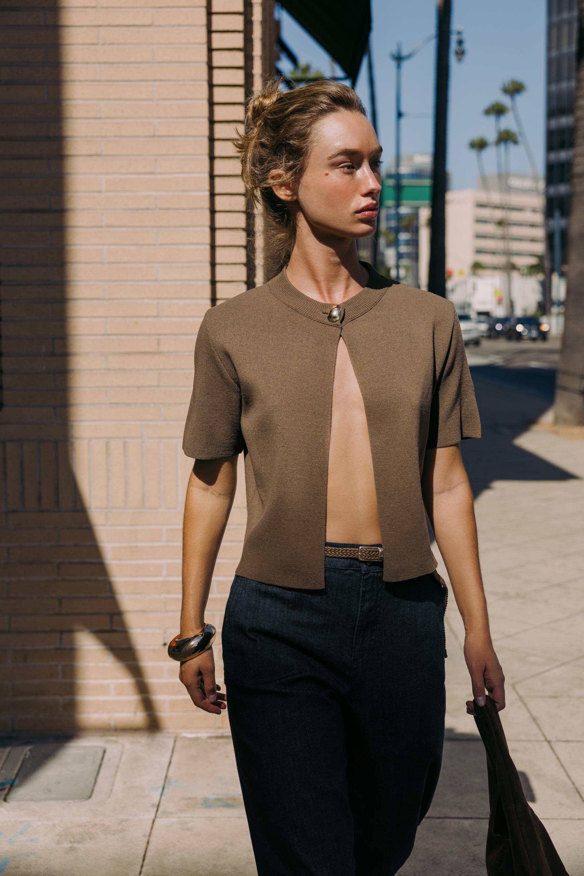 SHORT SLEEVE KNIT CARDIGAN