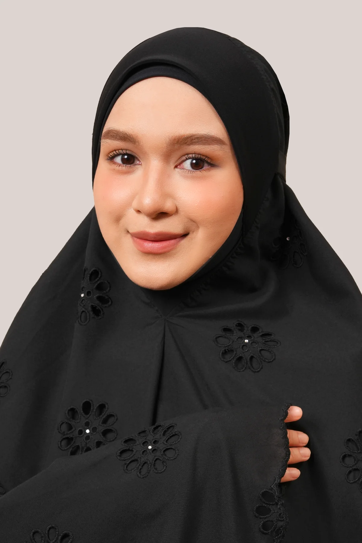 Telekung Maharani Broderie Zahara