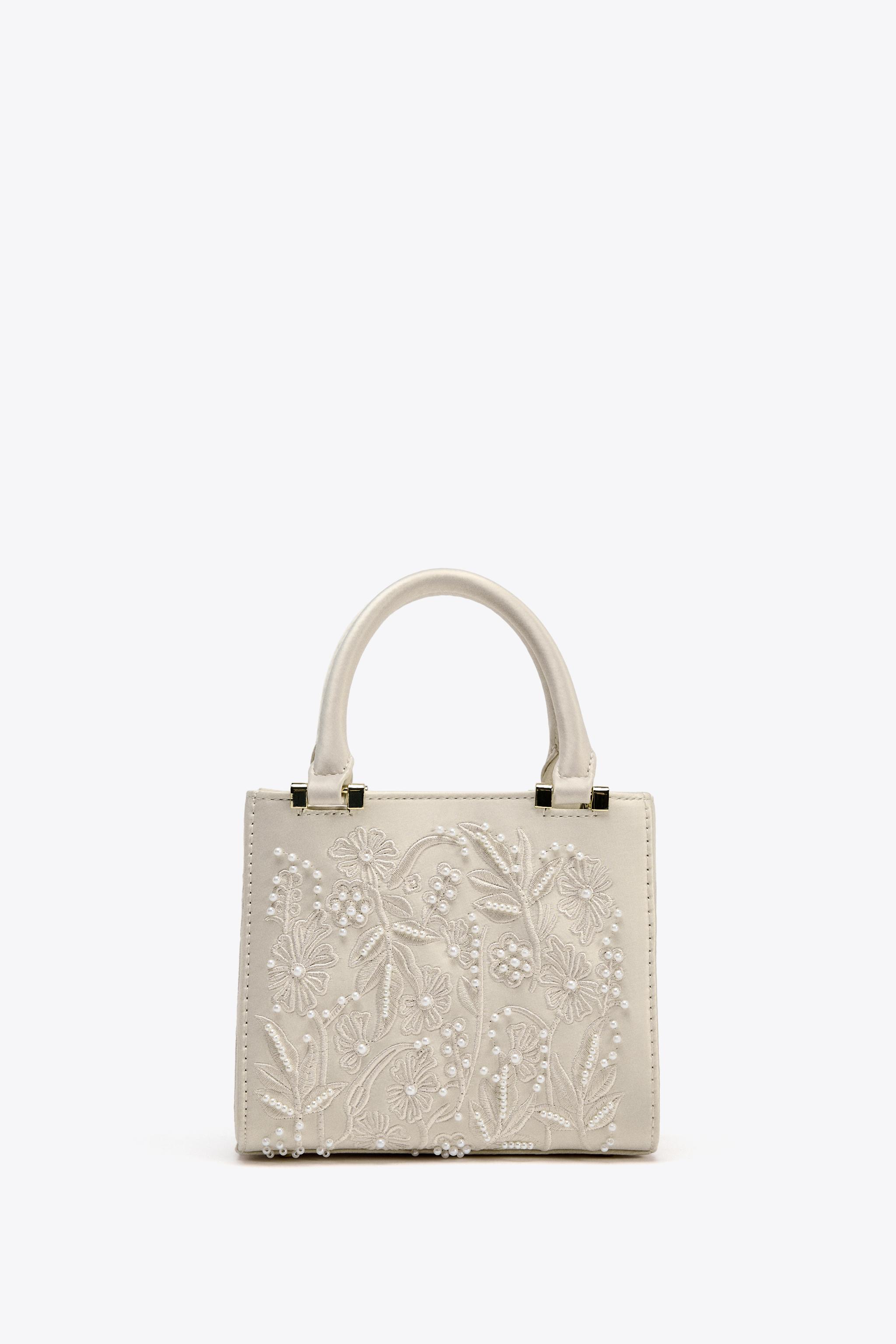 SATIN EFFECT PEARL BAG