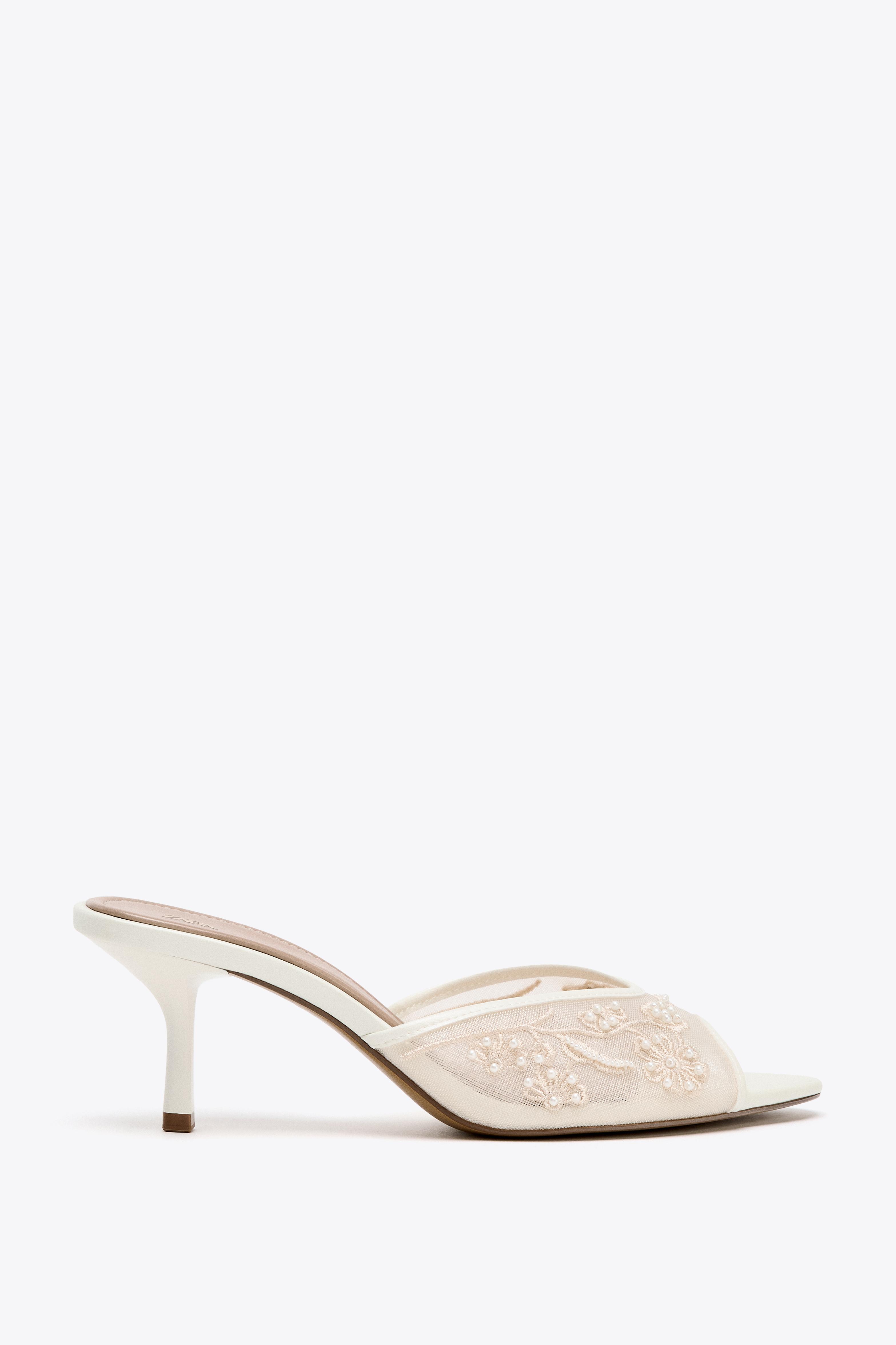 MESH PEARL EMBROIDERED SANDALS