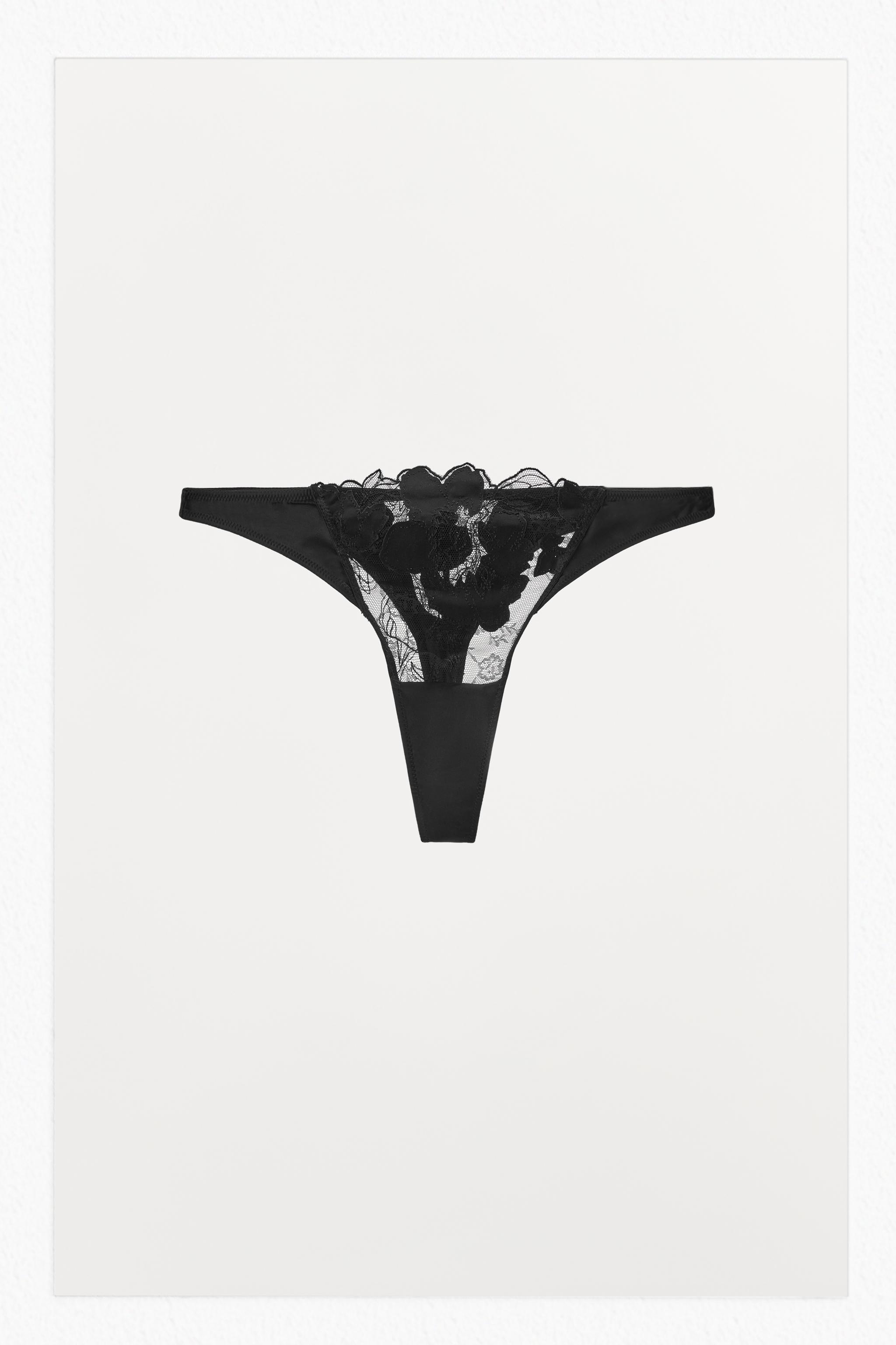 FLORAL LACE THONG