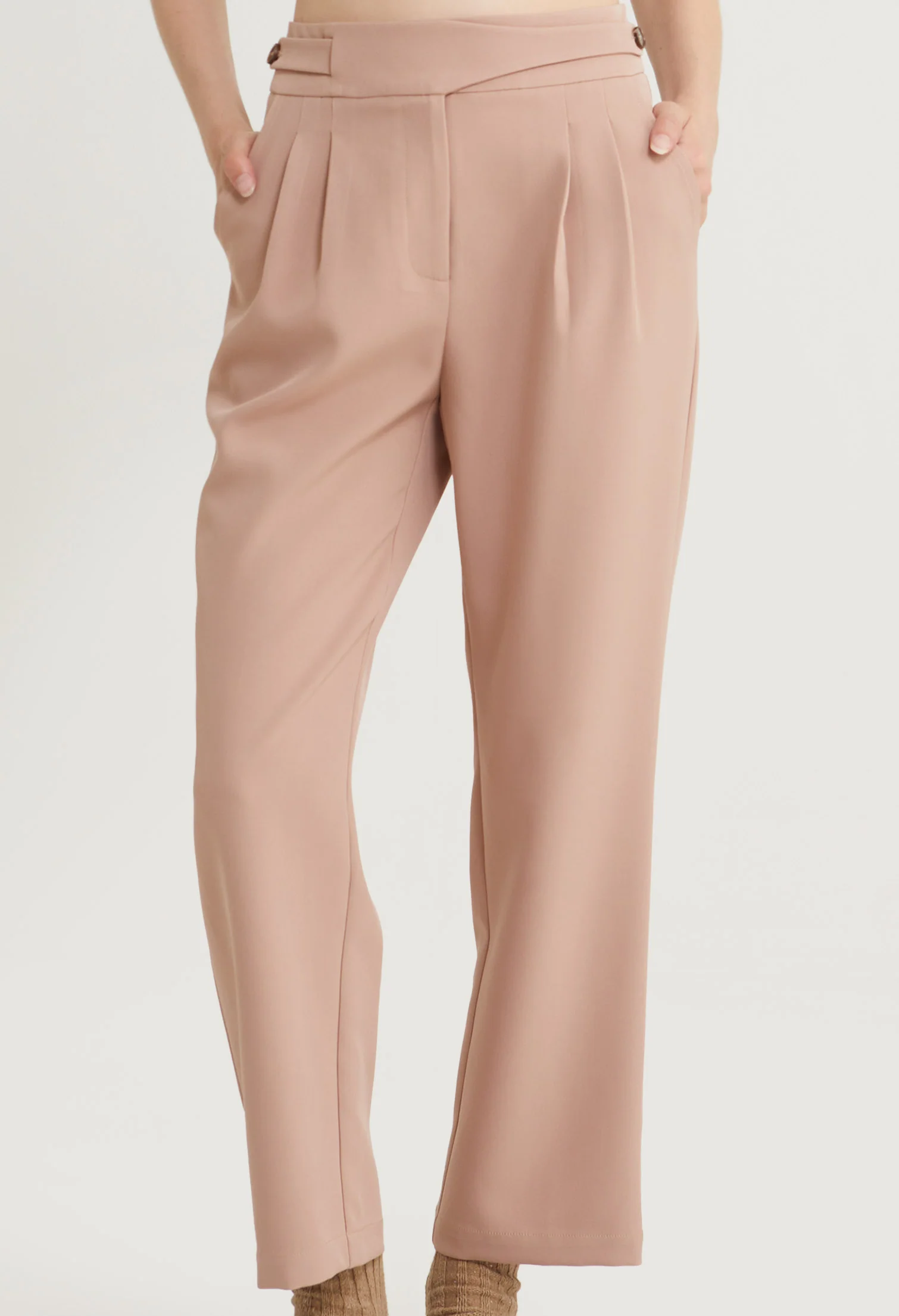 Power Edge Pleated Straight Cut Pants