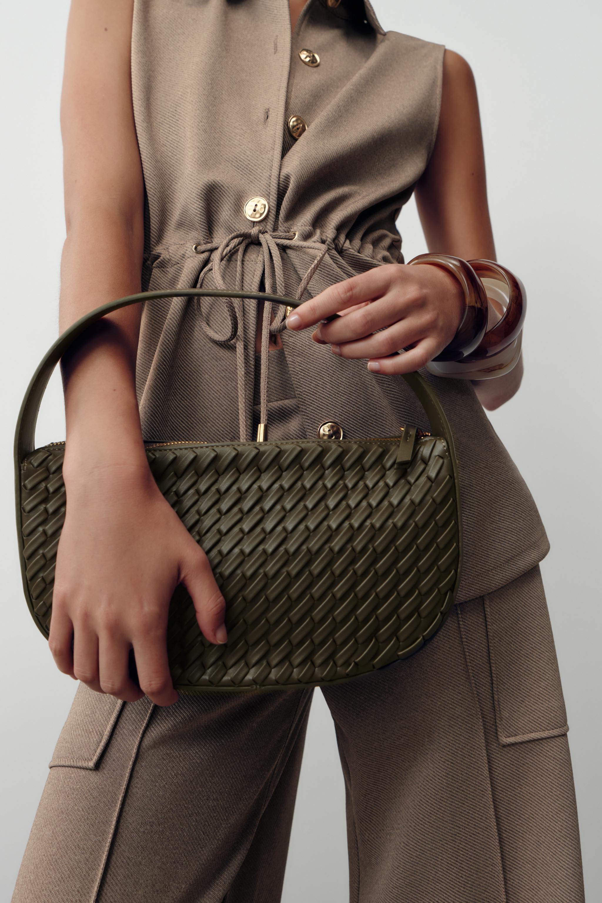 WOVEN EFFECT HANDBAG
