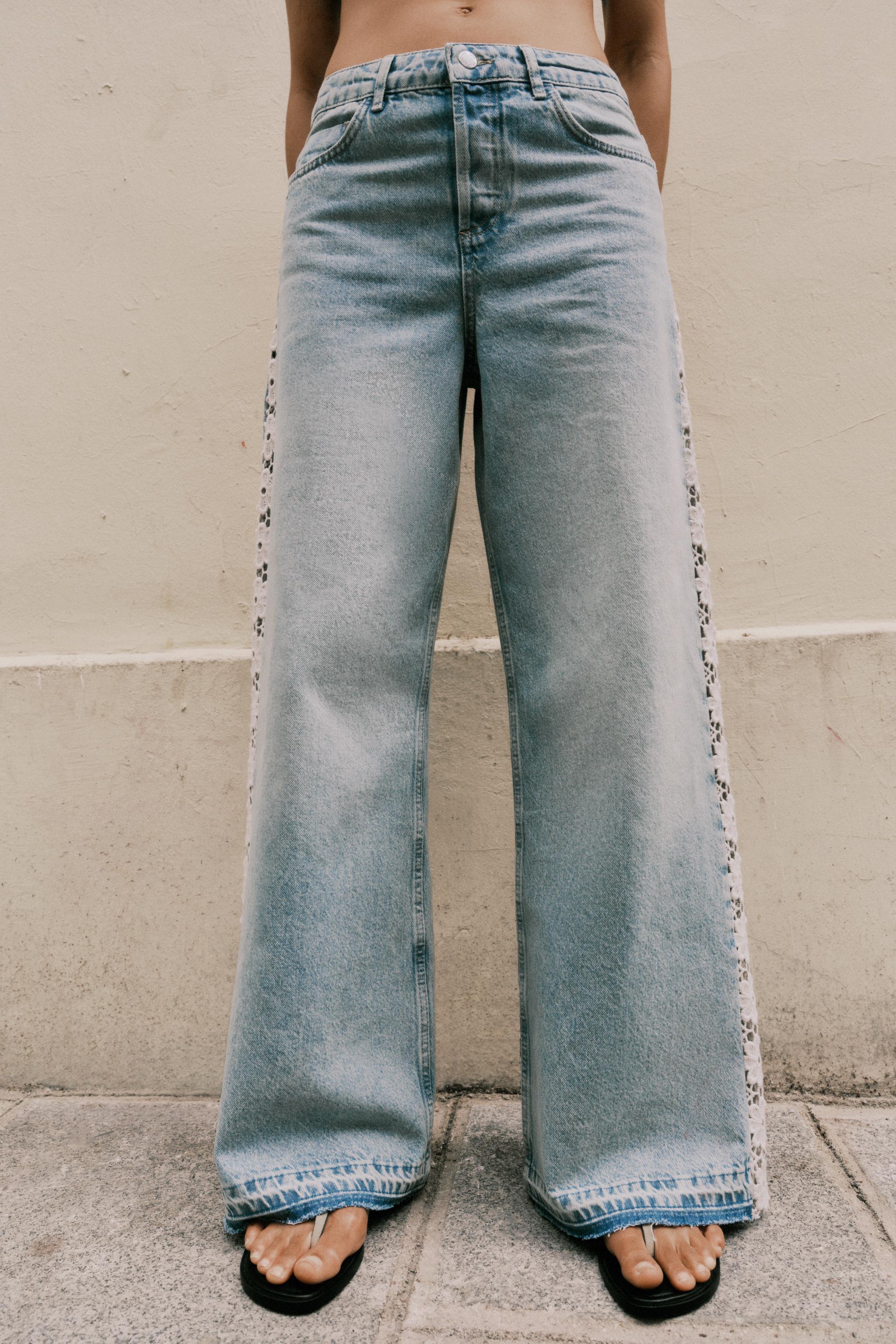 Z1975 HIGH WAIST WIDE LEG JEANS WITH CROCHET DETAIL