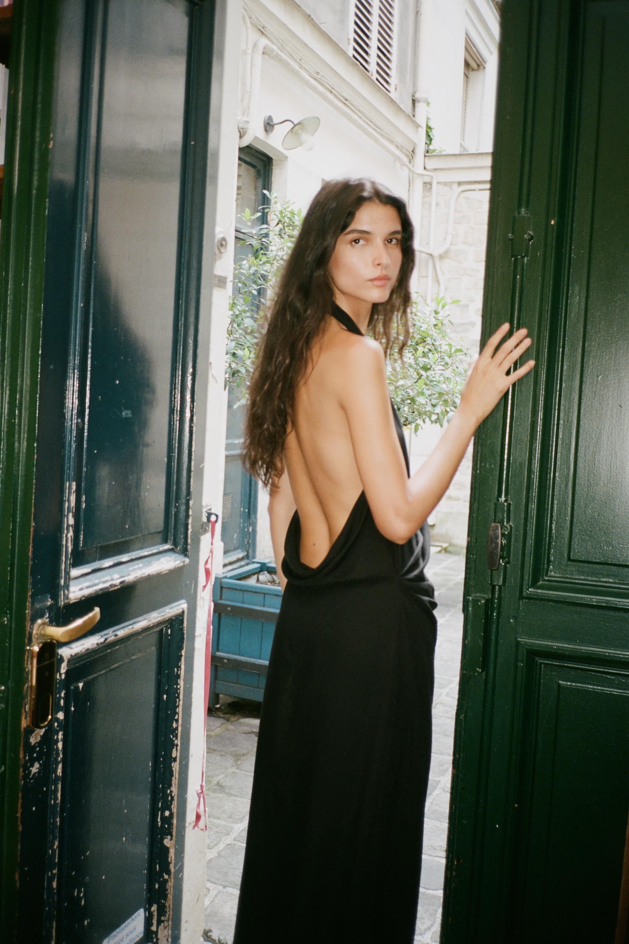 FLOWY DRAPED MIDI DRESS