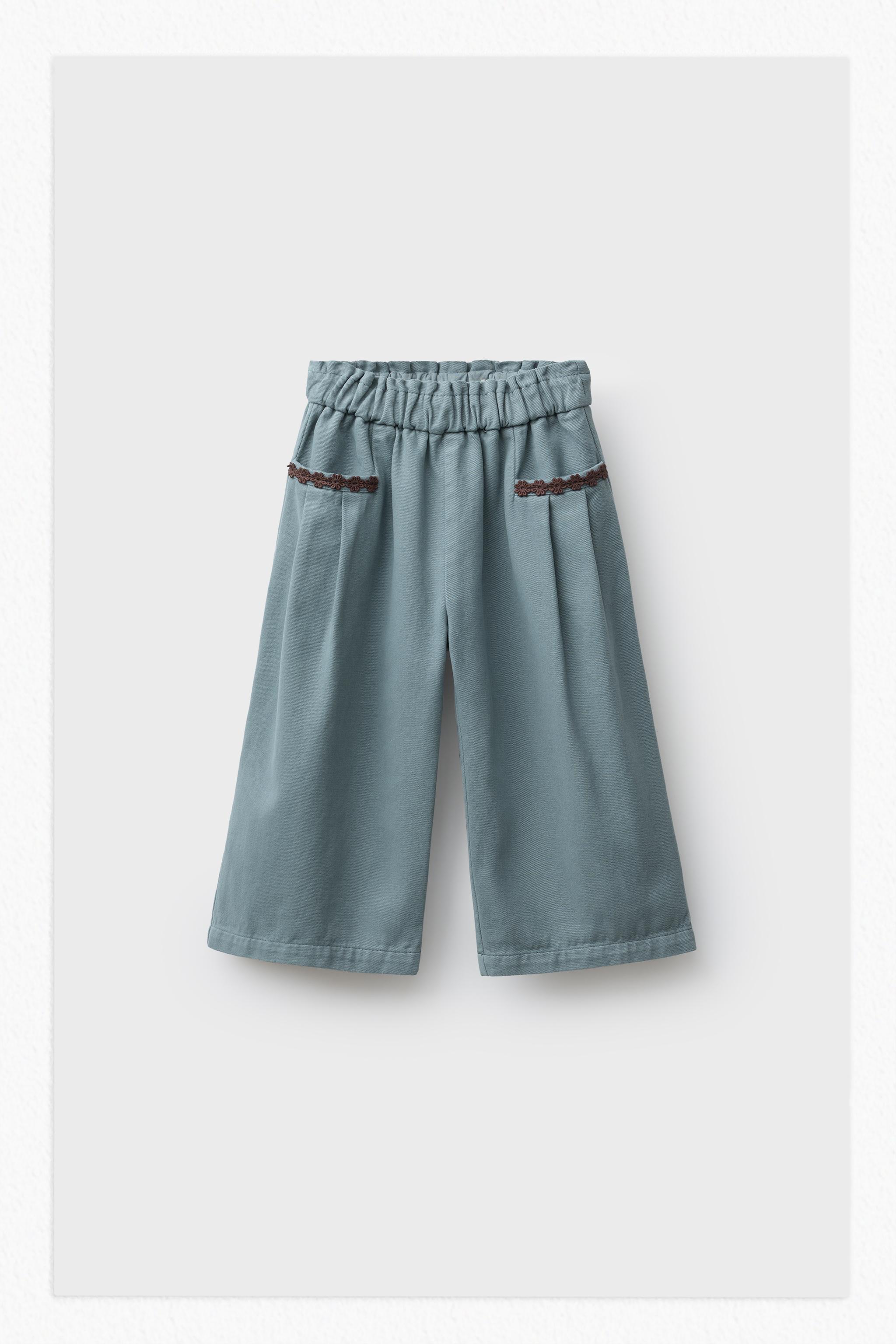 EMBROIDERED POCKET PANTS