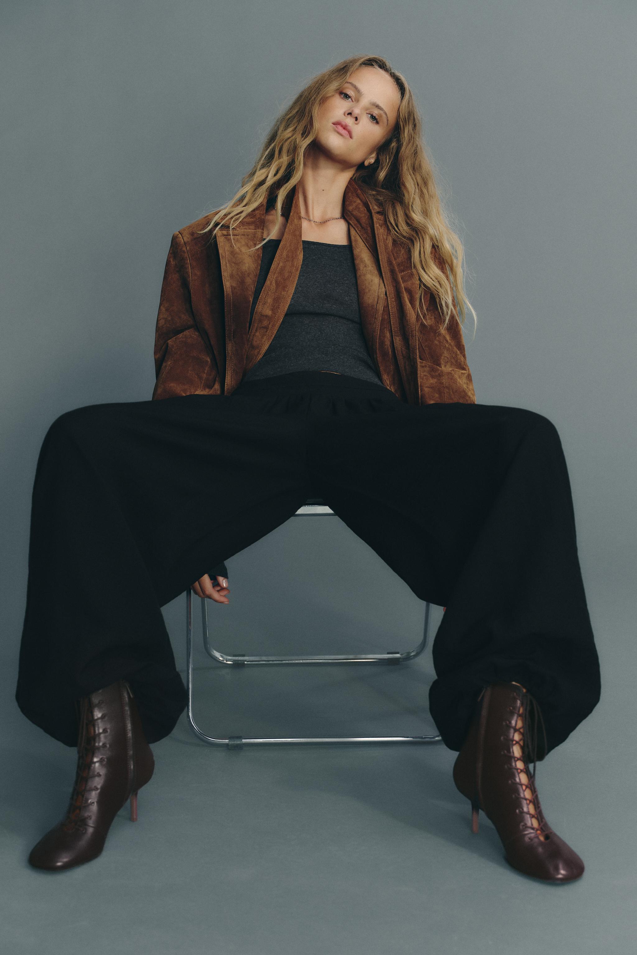 LEATHER KITTEN ANKLE BOOTS