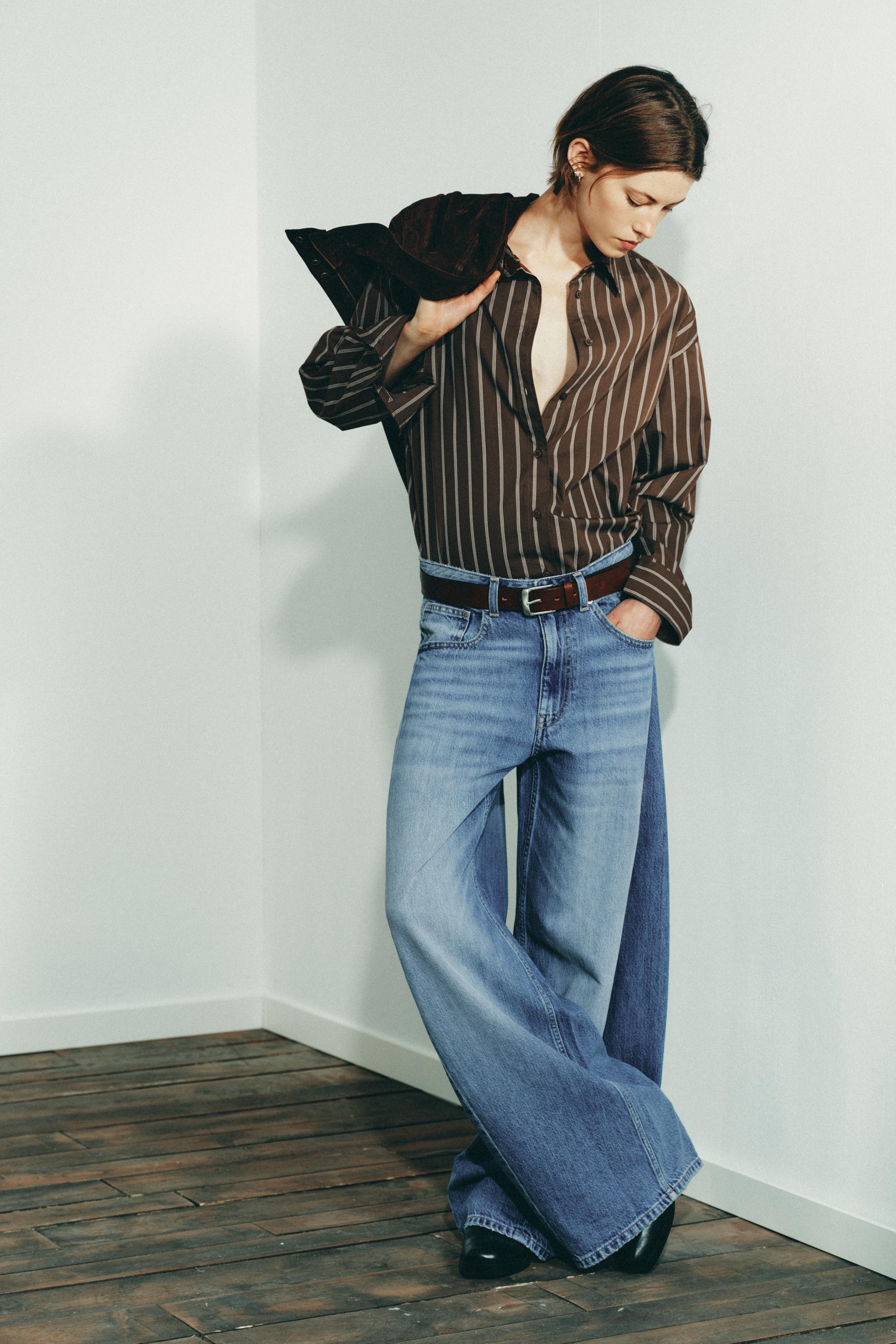 TRF OVERSIZE MID-RISE JEANS