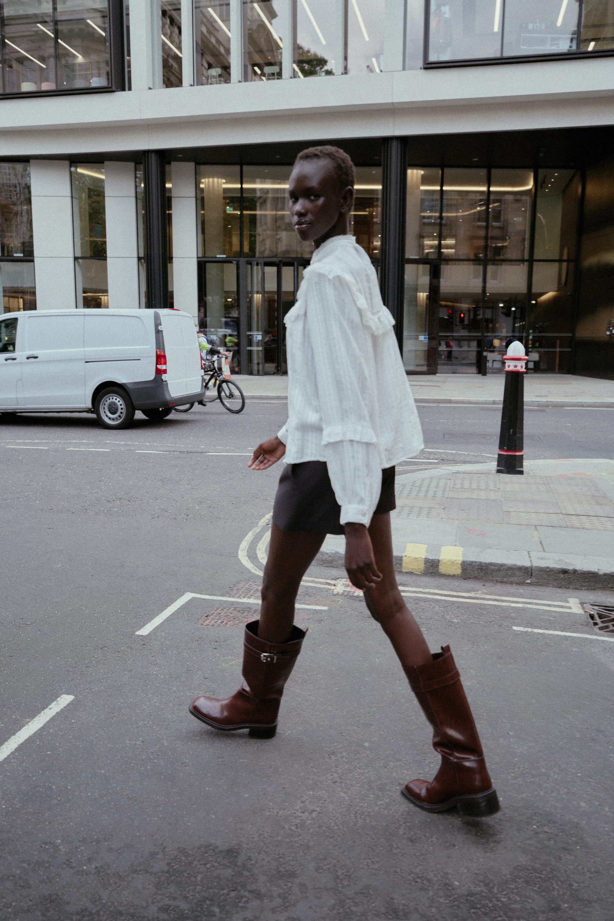 TOPSTITCHED HIGH-SHAFT BOOTS
