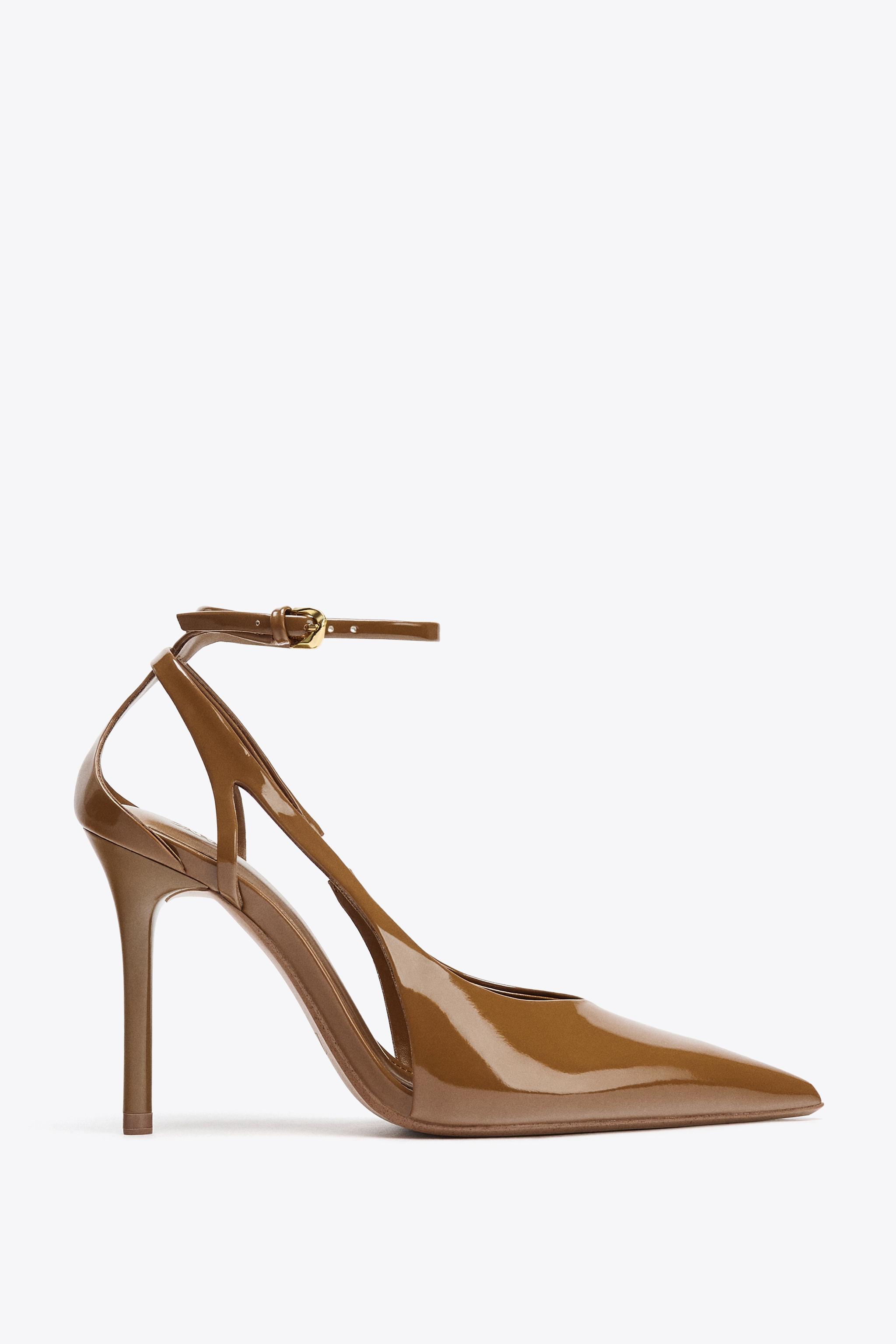 PATENT-EFFECT HEELED SHOES