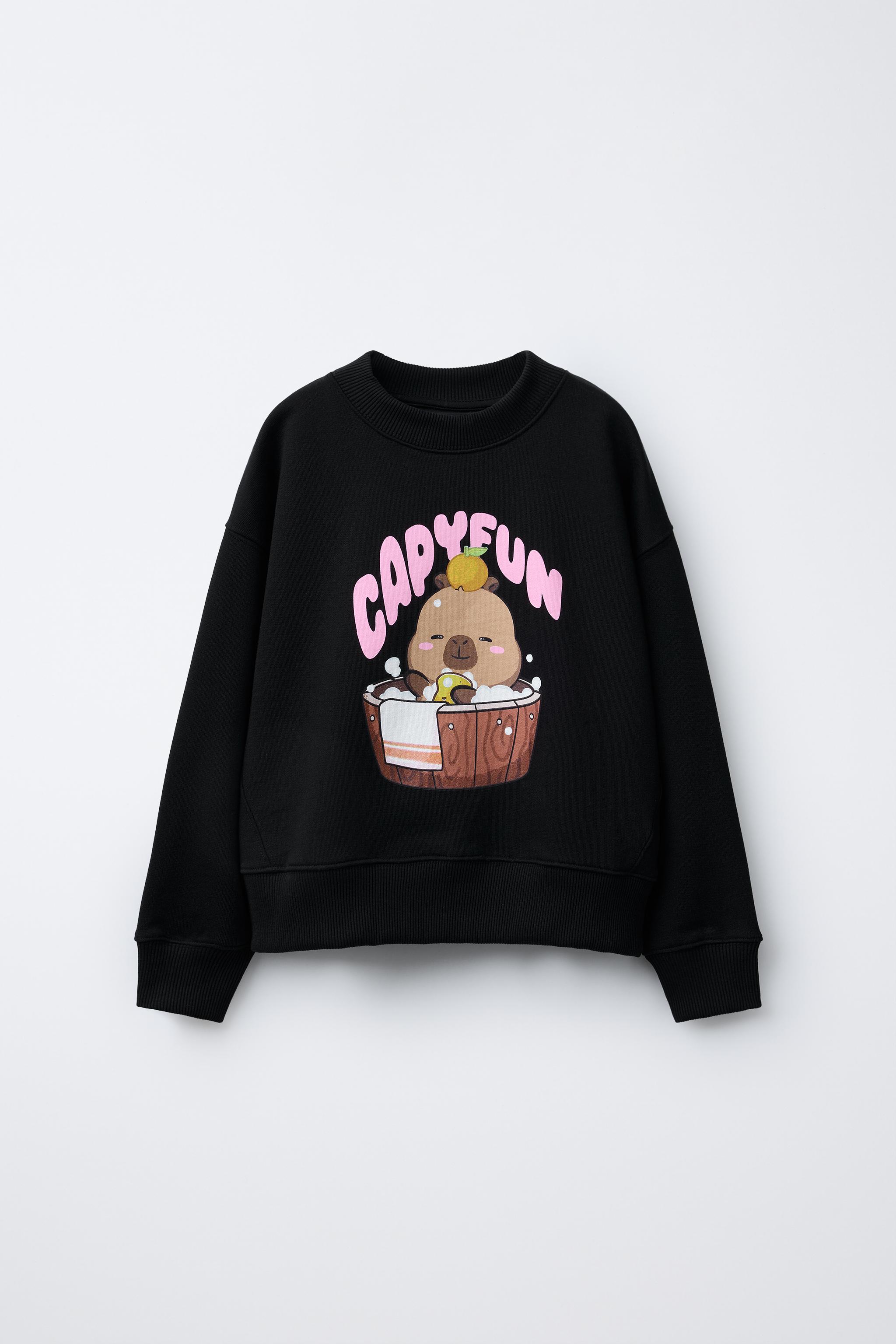 CAPYFUN © PRINT SWEATSHIRT
